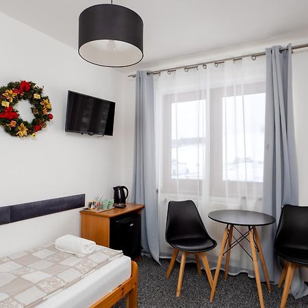 Villa 84 & Apartments Jacuzzi & Sauna Zakopane Bagian luar foto