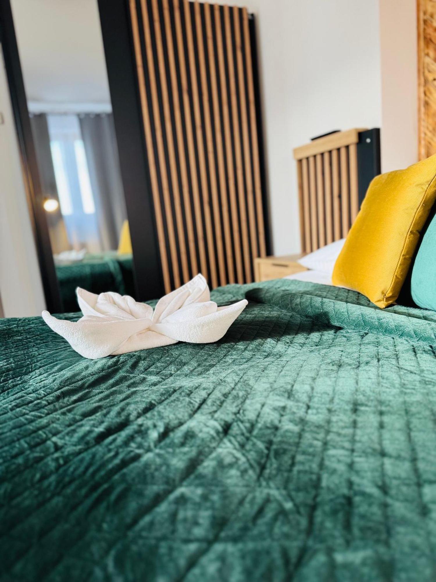 Villa 84 & Apartments Jacuzzi & Sauna Zakopane Bagian luar foto