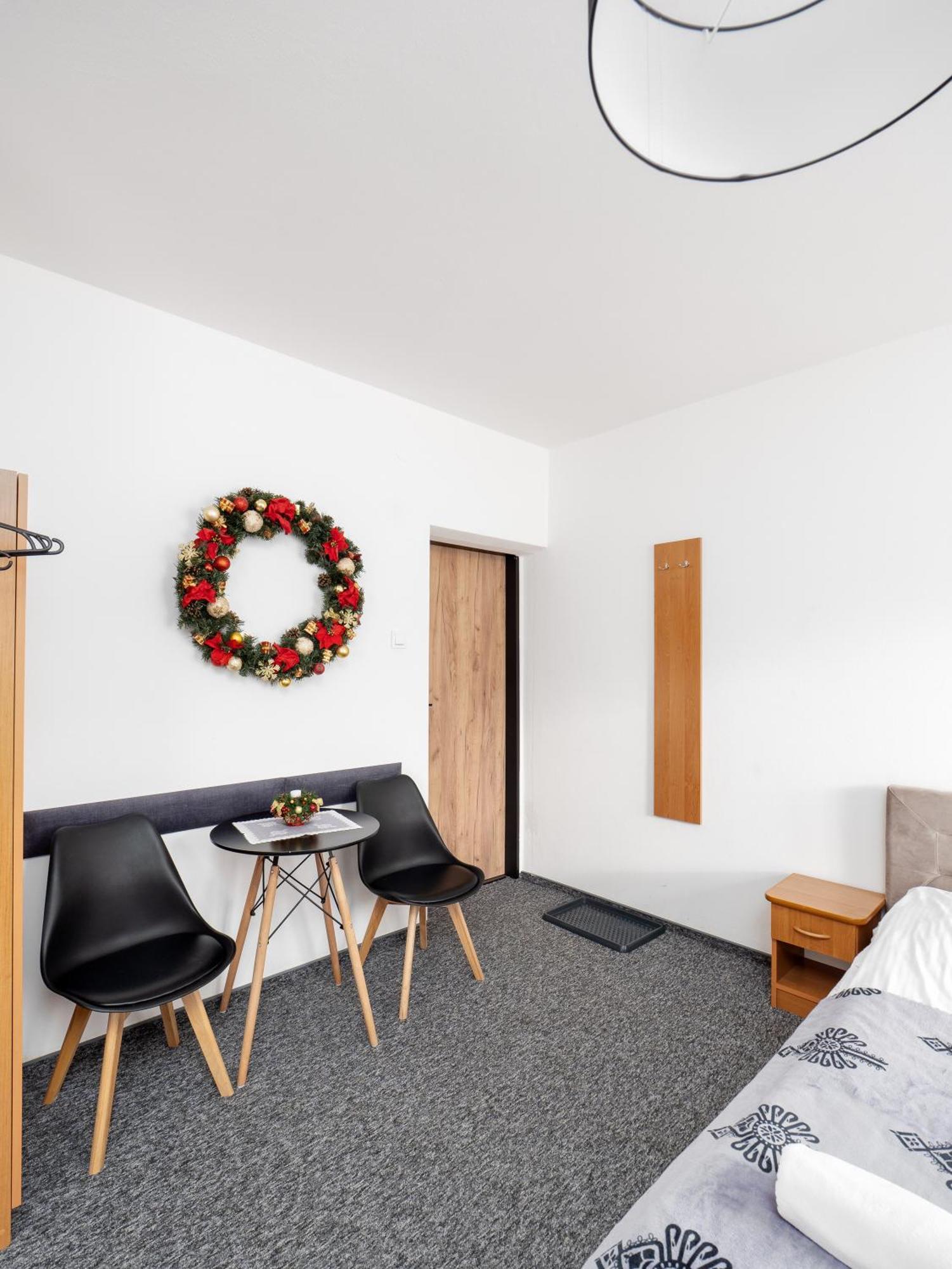 Villa 84 & Apartments Jacuzzi & Sauna Zakopane Bagian luar foto